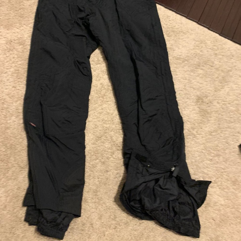 Women's Size 10 Obermeyer Ski/Snowboard Pants